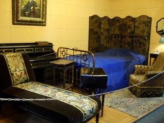 Proust bedroom